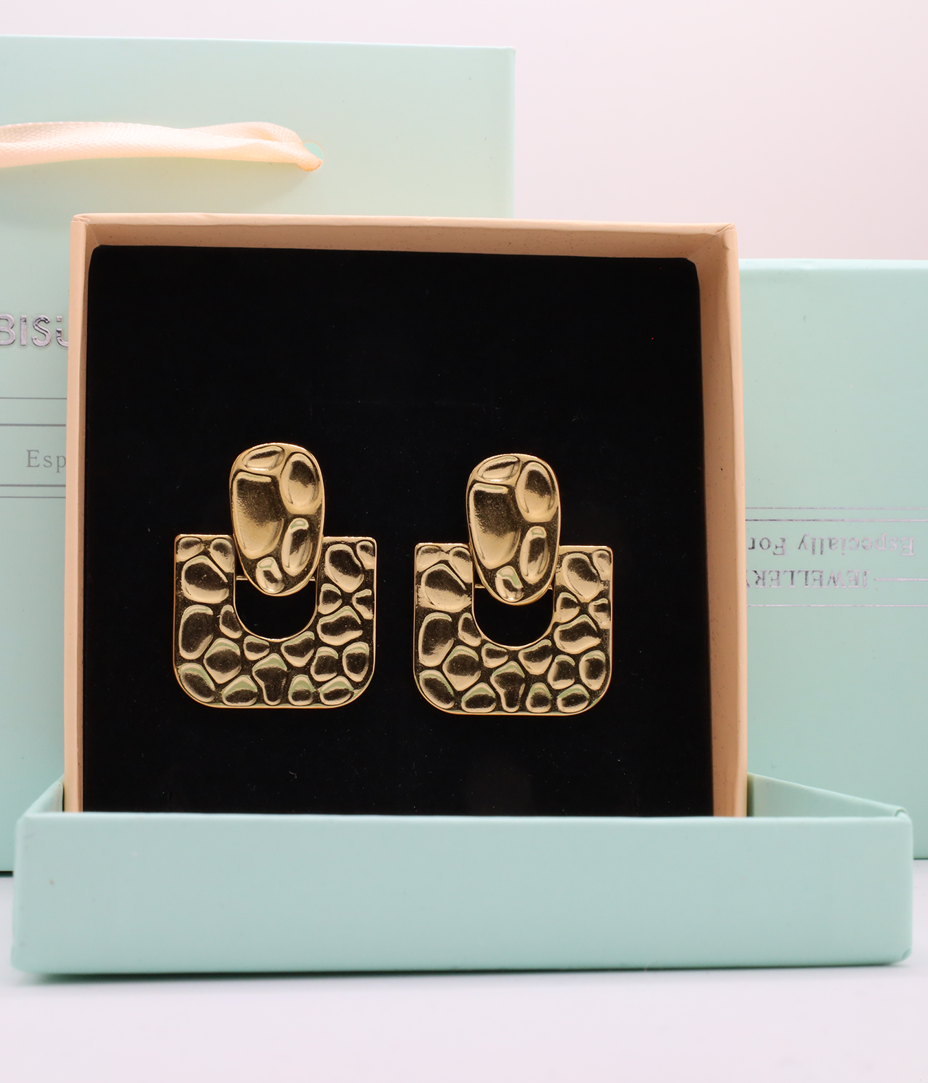 Delilah Earrings
